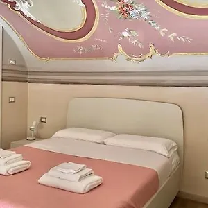 https://couples-dream-loft-100mt-from-duomo-and-lake.it-lombardy.com